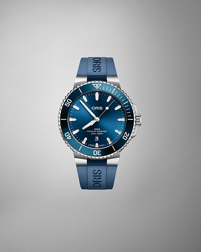 Oris Aquis Date 01 733 7787 4135-07 4 22 35FC